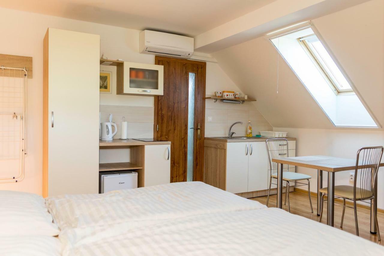 Hotel Rekreacny Dom Sisi Podhájska Zimmer foto